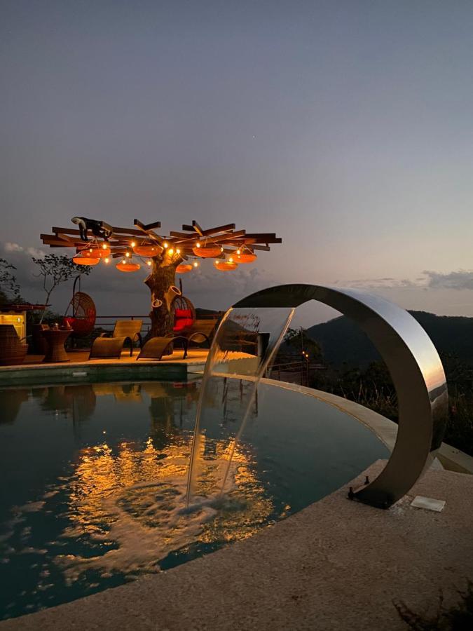 Kintiri Glamping Campo de lujo Nicoya